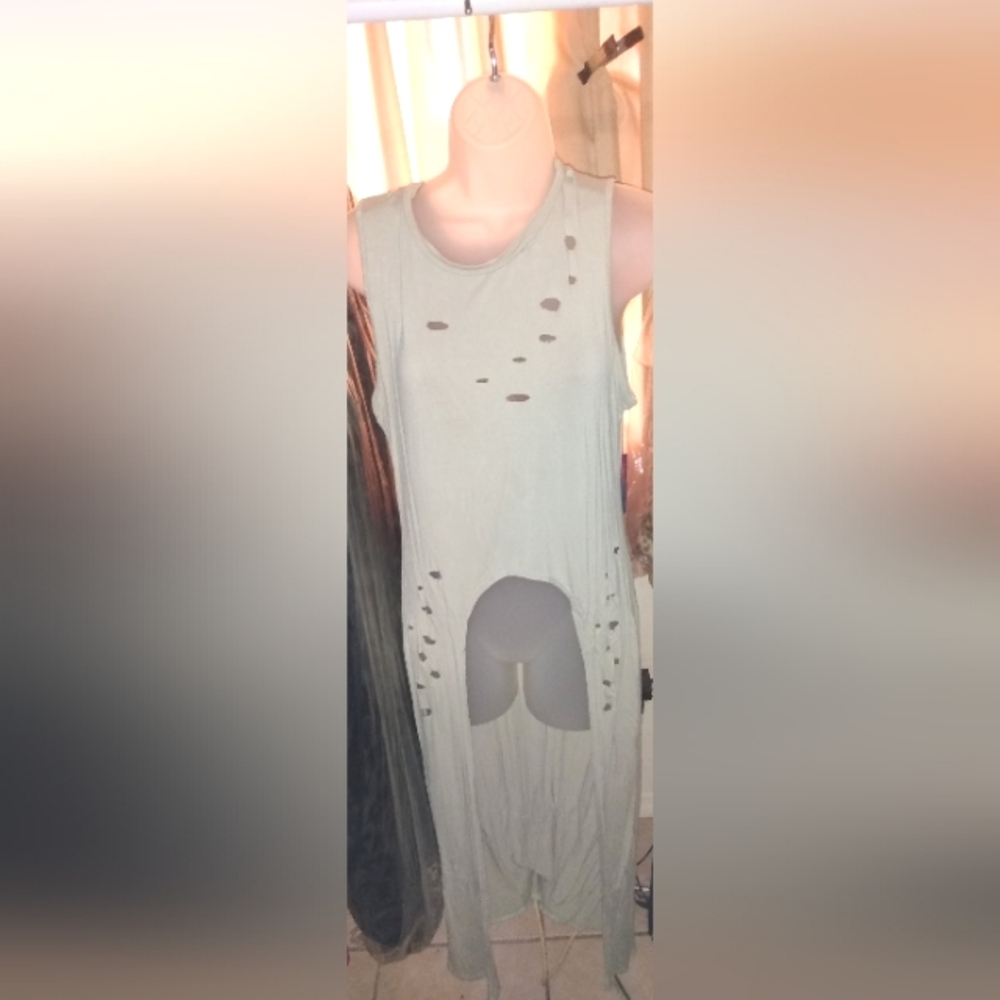 "DICE" Women's Sleeveless Extra High Low Distressed Tunic Top